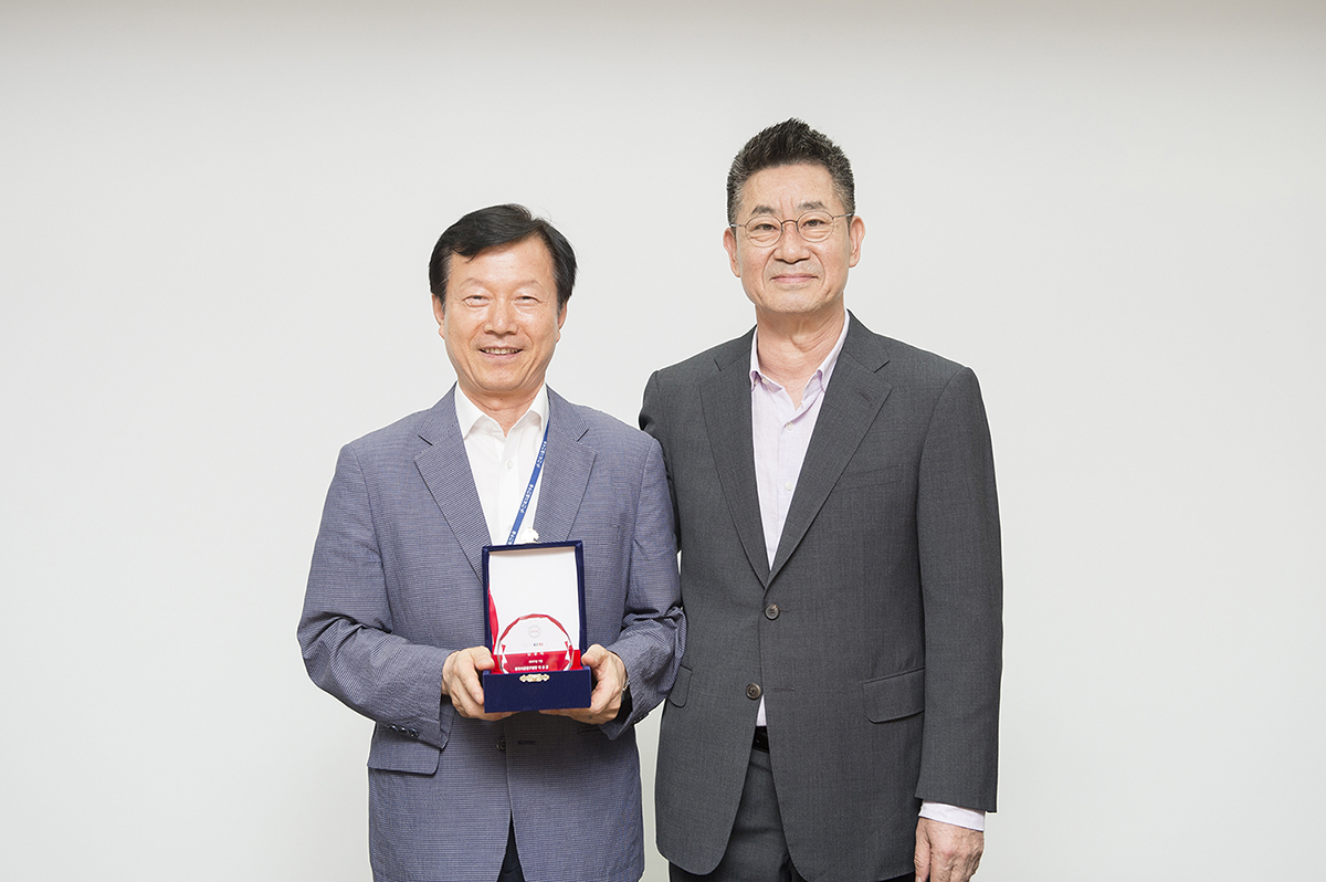 0724 이달의 KFRI인 및 신청사 명칭 공모전 시상식