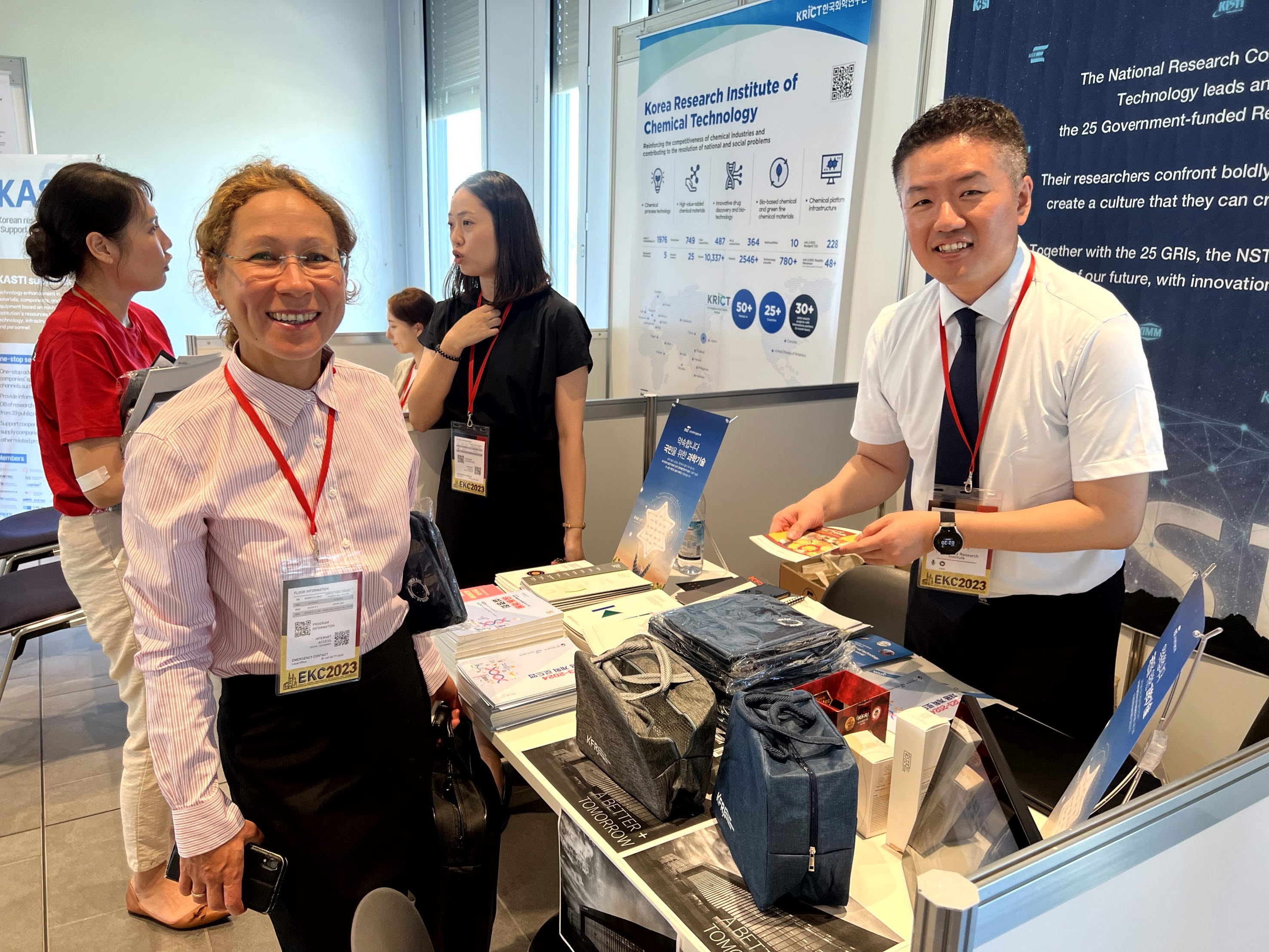 0814-18 한-유럽 과학기술인대회 공동 홍보부스 운영