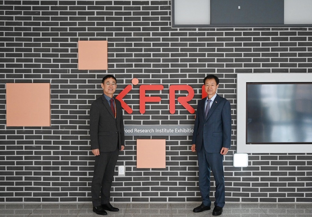 1116 UST 총장 내방