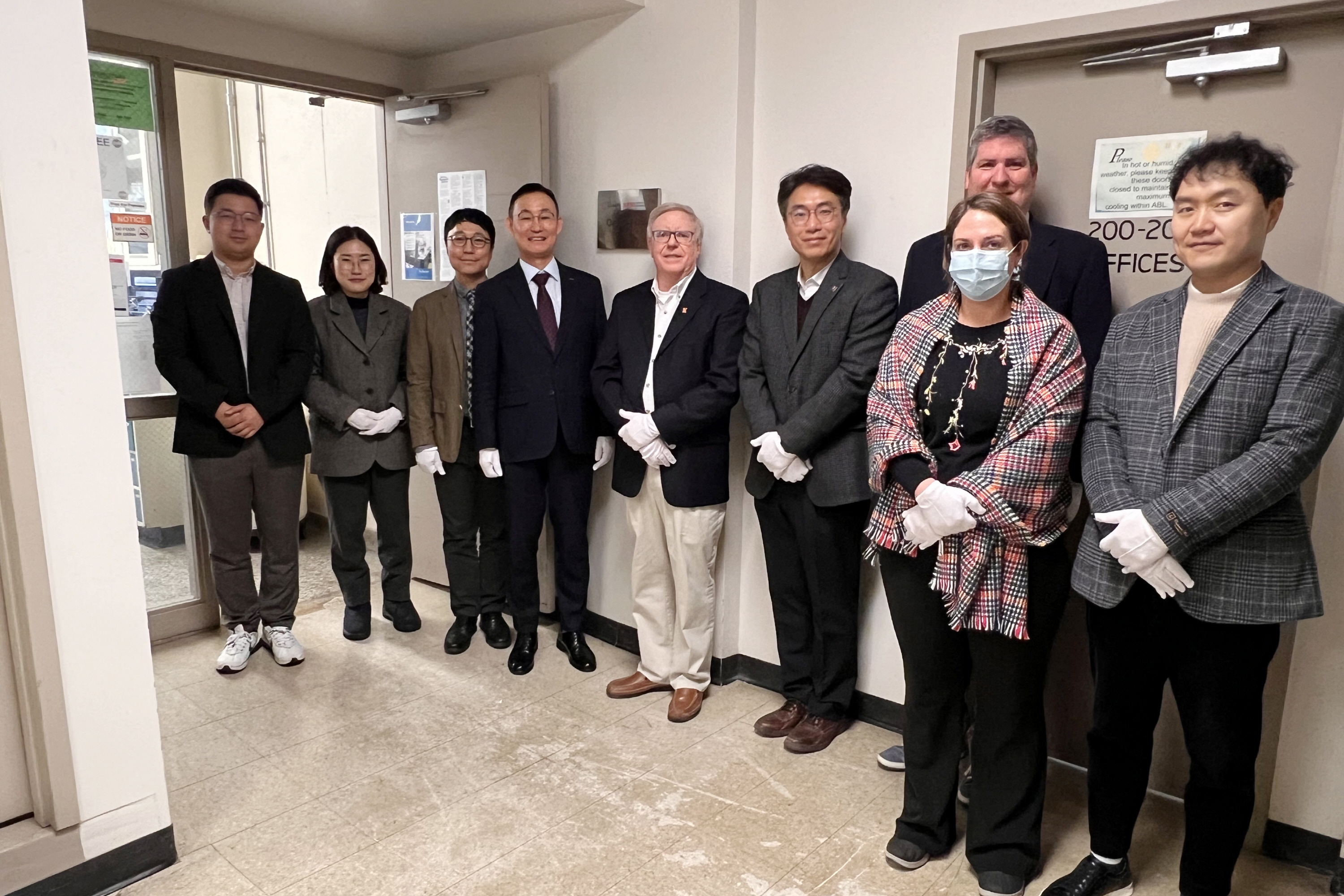 0123 미국 일리노이대 On-Site Lab 현판식