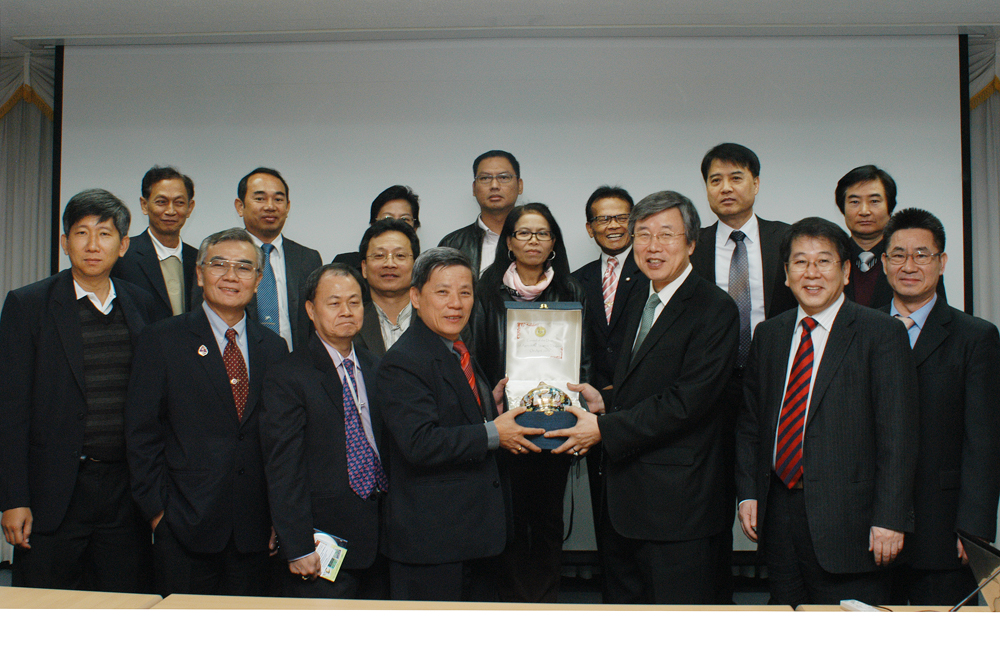 0409 태국 농과대학 학장 및 교수진(Council of the Dean of Agricultural Science)방문